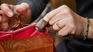 SAVOIR-FAIRE - L’Art de l’espadrille transmis avec succès à Saint-Pierre-d’Irube